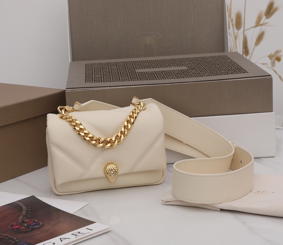 Bvlgari_Serpenti_Cabocho